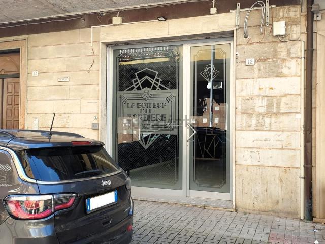 Locale in vendita di 58 m² in Via Giosuè Carducci