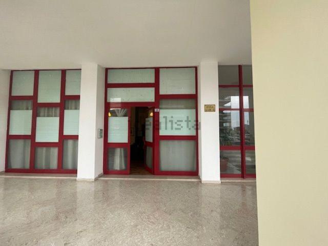 Locale in vendita di 58 m² in Via Giuseppe Saragat, 29