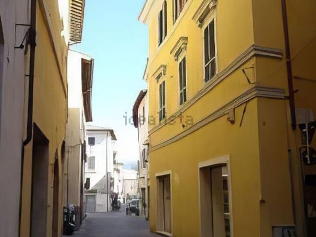Locale in vendita di 58 m² in Via Nazionale