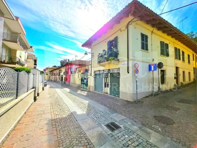 Locale in vendita di 58 m² in Via Roma, 109