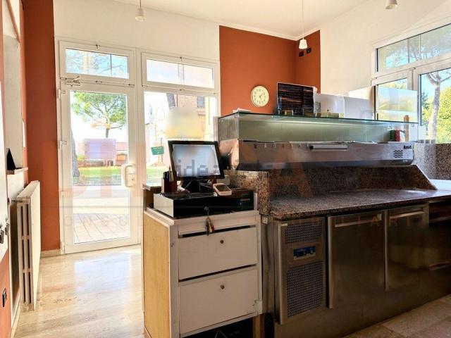 Locale in vendita di 58 m² in Via San Giovanni Battista