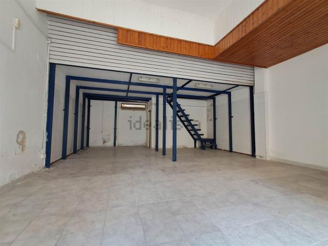 Locale in vendita di 58 m²