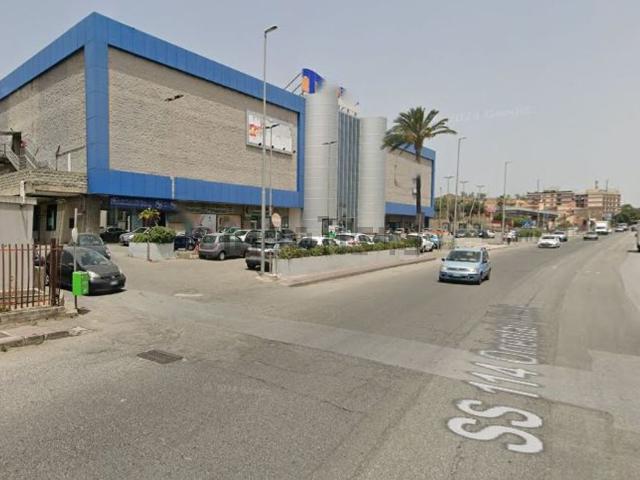 Locale in vendita di 5979 m² in Strada Statale 114 Orientale Sicula, 900