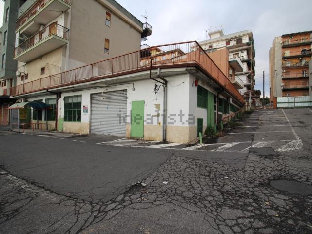 Locale in vendita di 597 m² in Via Guglielmo Marconi, 30
