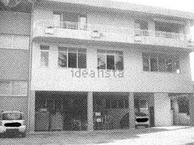 Locale in vendita di 597 m² in Via della Pace