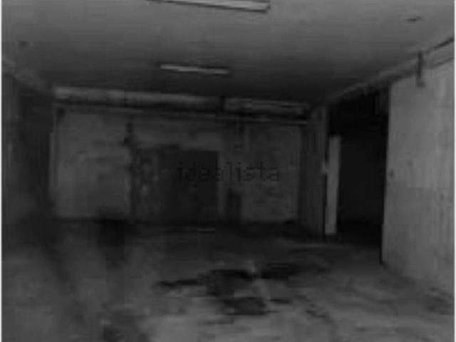 Locale in vendita di 598 m² in Via Marcantonio Coda, 15