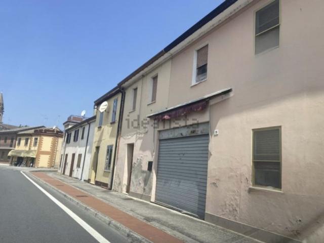 Locale in vendita di 59 m² in Piazza Libertà