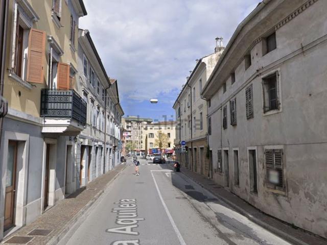 Locale in vendita di 59 m² in Via Aquileia, 3