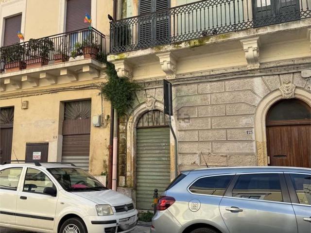 Locale in vendita di 59 m² in Via Carmine, 123