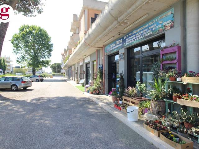 Locale in vendita di 59 m² in Via Federico Fellini, 8