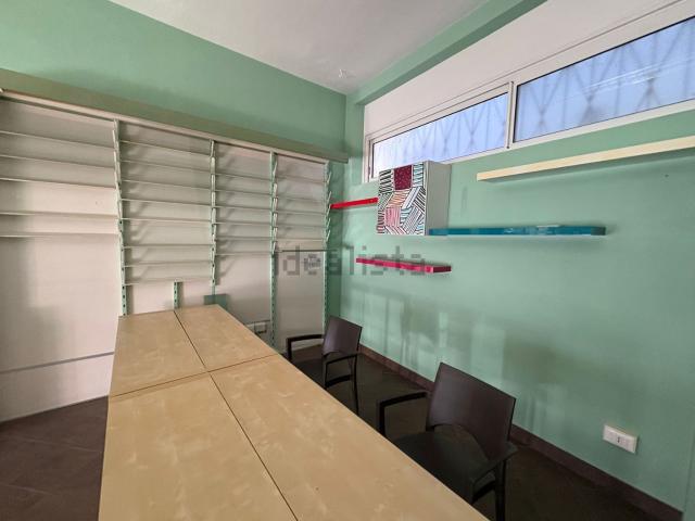 Locale in vendita di 59 m²