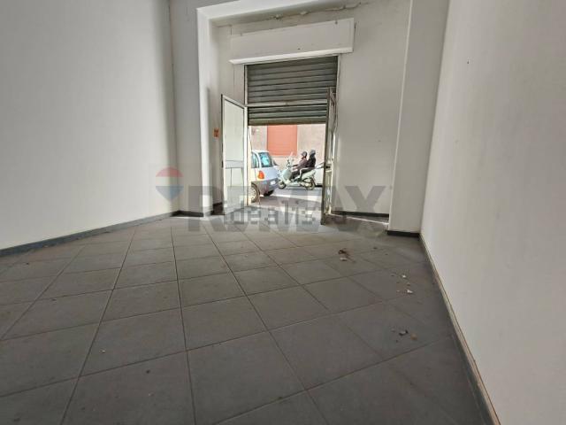 Locale in vendita di 63 m² in Via Timoleone, 82
