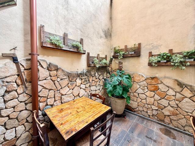 Locale in vendita di 63 m² in Via C. De Benedittis, 38