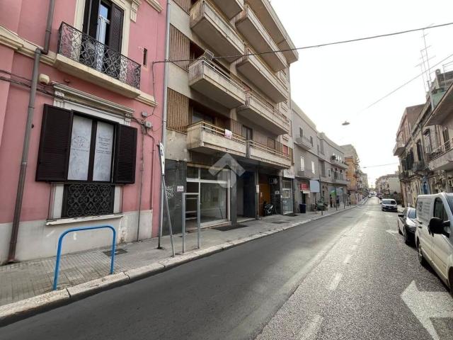 Locale in vendita di 63 m² in Via Cristoforo Colombo, 86
