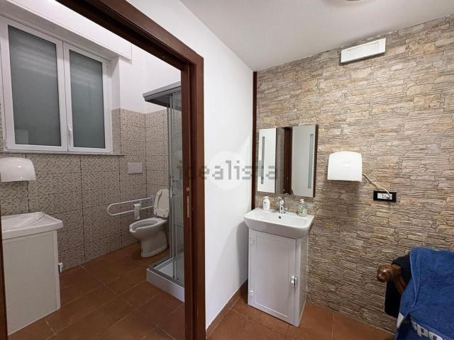 Locale in vendita di 63 m² in Via Domenico Oliva, 32