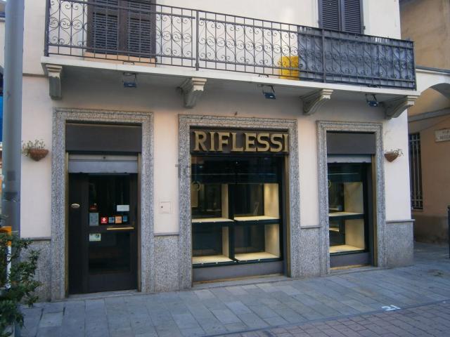 Locale in vendita di 63 m² in Via Italia, 39