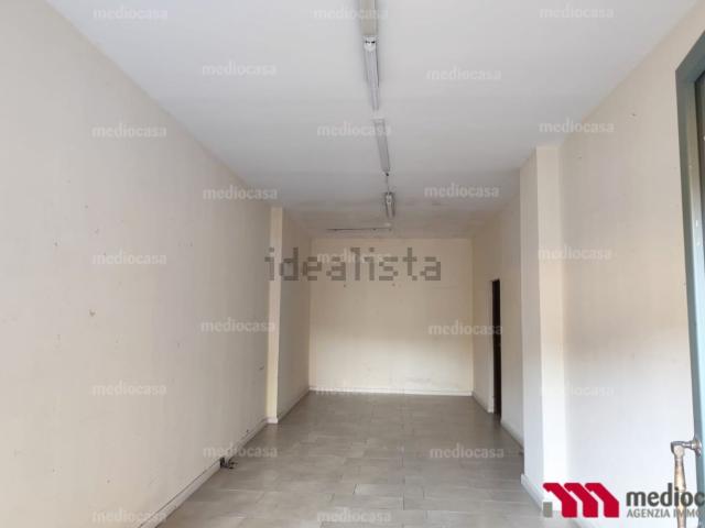 Locale in vendita di 63 m² in Via Napoli
