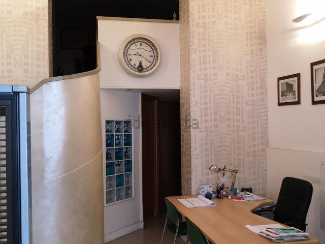 Locale in vendita di 63 m²