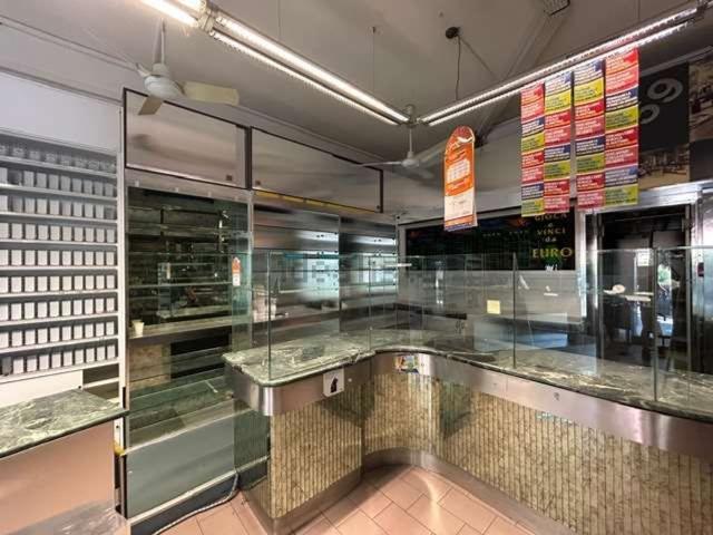 Locale in vendita di 63 m²