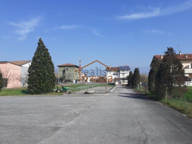 Locale in vendita di 600 m²