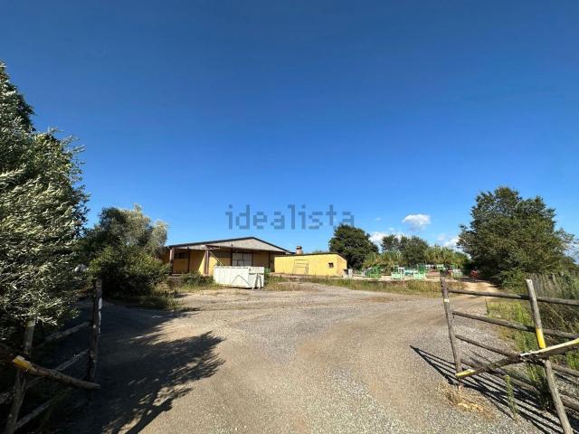Locale in vendita di 600 m² in Via Palazzola