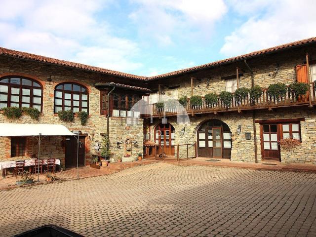 Locale in vendita di 602 m² in Via Roma
