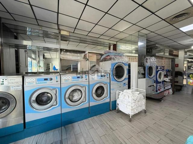 Locale in vendita di 60 m² in Largo Irpinia