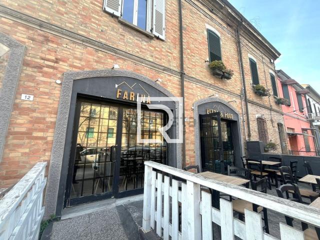 Locale in vendita di 60 m² in Piazza D&apos Armi, 12