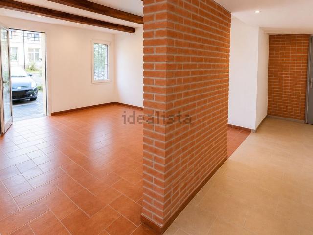 Locale in vendita di 60 m² in Piazza Giacomo Matteotti, 20