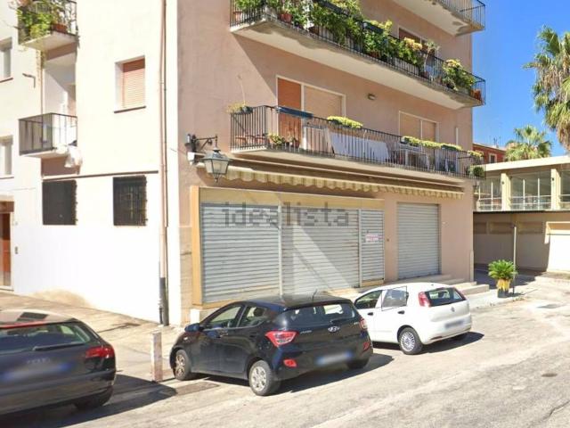 Locale in vendita di 60 m² in Piazza Giuseppe Garibaldi