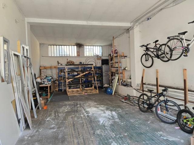 Locale in vendita di 60 m² in Strada di Lanzo