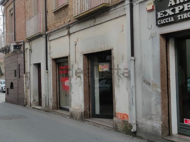 Locale in vendita di 60 m² in Via Terravecchia Superiore