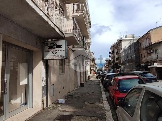 Locale in vendita di 60 m² in Via Virgilio