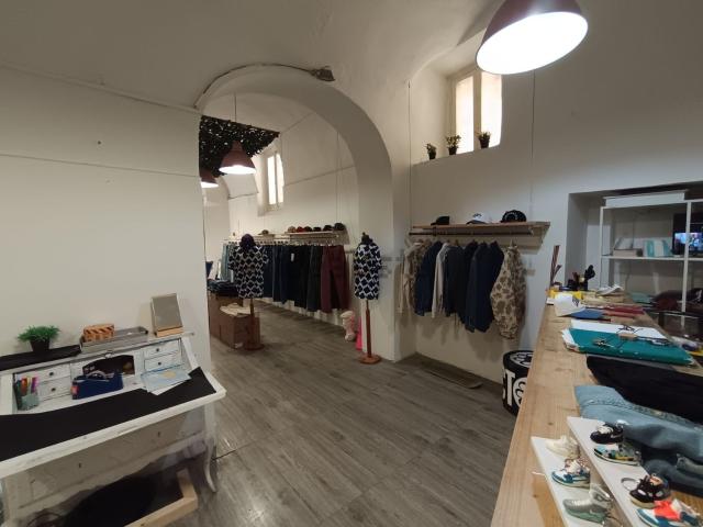 Locale in vendita di 60 m² in Via XI Febbraio, 86