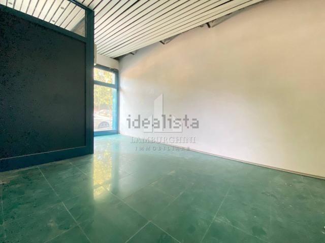 Locale in vendita di 60 m² in Via Arianuova, 49