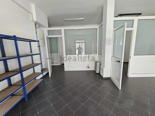 Locale in vendita di 60 m² in Via Bartolomeo Parodi, 28