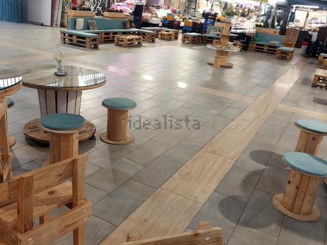 Locale in vendita di 60 m² in Via Capraia, 5