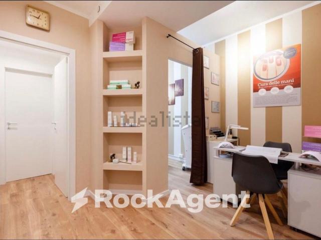 Locale in vendita di 60 m² in Via Carlo Bazzi