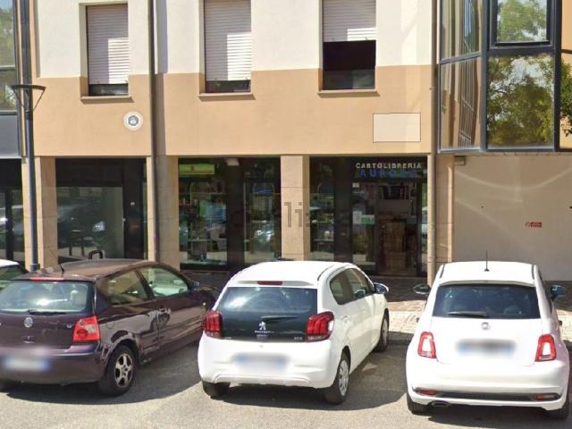Locale in vendita di 60 m² in Via Celso Cicognani, 5