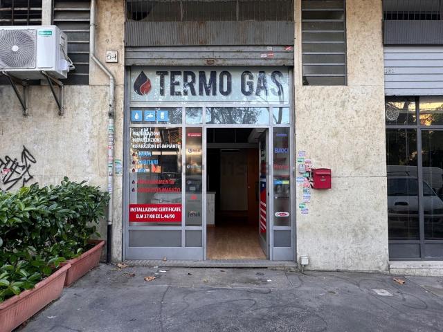 Locale in vendita di 60 m² in Via Concordia, 54