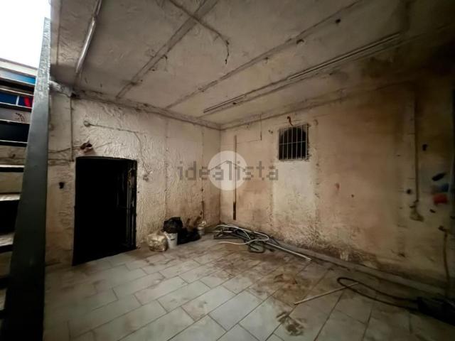 Locale in vendita di 60 m² in Via Colonnello Carlo Lahalle