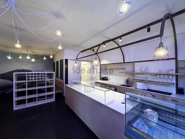 Locale in vendita di 60 m² in Via dei Pescatori