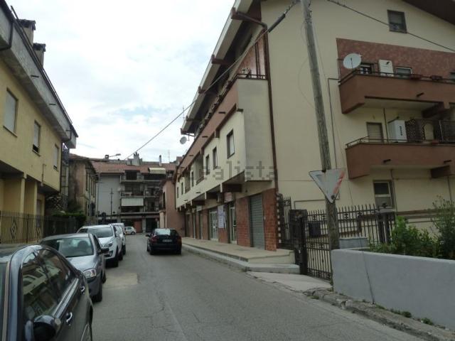 Locale in vendita di 60 m² in Via di Villaromana