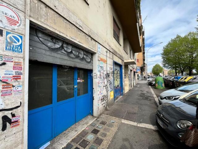 Locale in vendita di 60 m² in Via di Portonaccio, 184