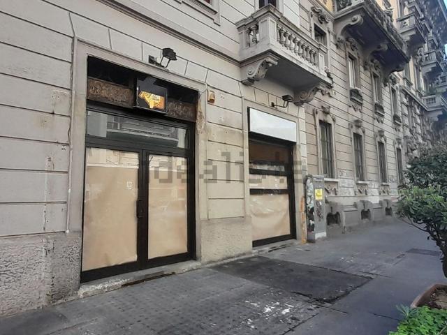 Locale in vendita di 60 m² in Via Enrico Nöe, 2