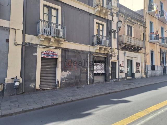 Locale in vendita di 60 m² in Via Etnea, 535