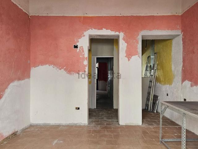 Locale in vendita di 60 m² in Via Felice Bisazza, 37