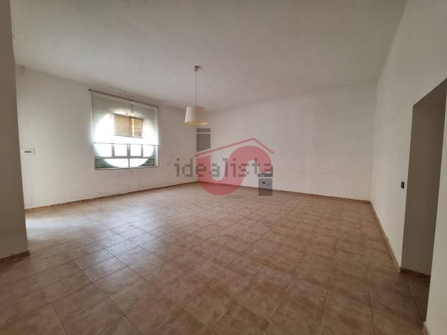 Locale in vendita di 60 m² in Via Francesco Iandoli