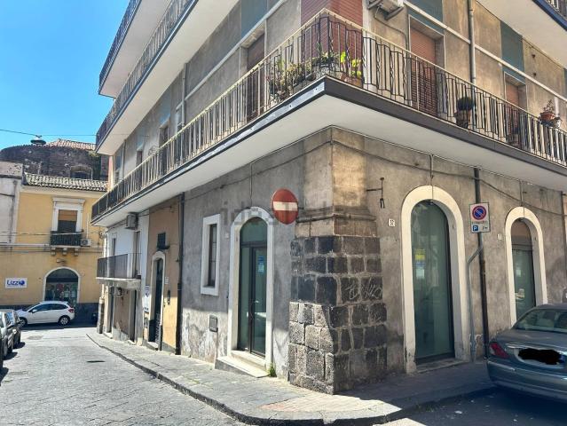 Locale in vendita di 60 m² in Via Garibaldi, 30