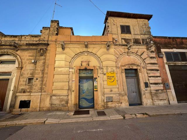 Locale in vendita di 60 m² in Via Giovanni Casalino, 109